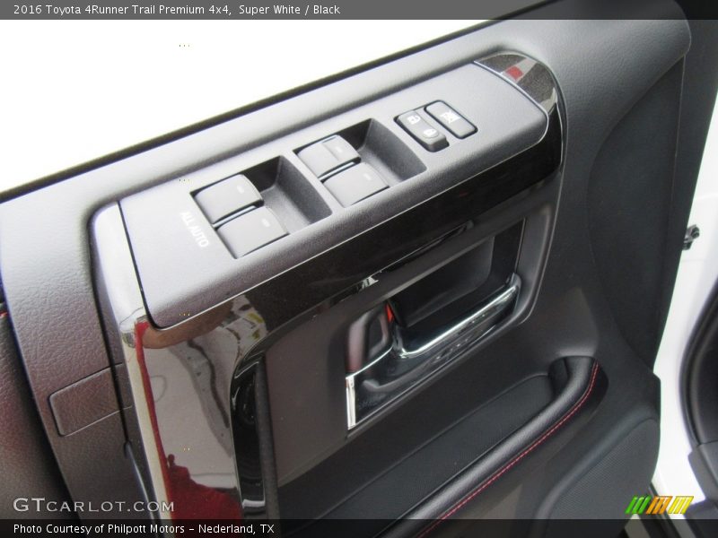 Super White / Black 2016 Toyota 4Runner Trail Premium 4x4