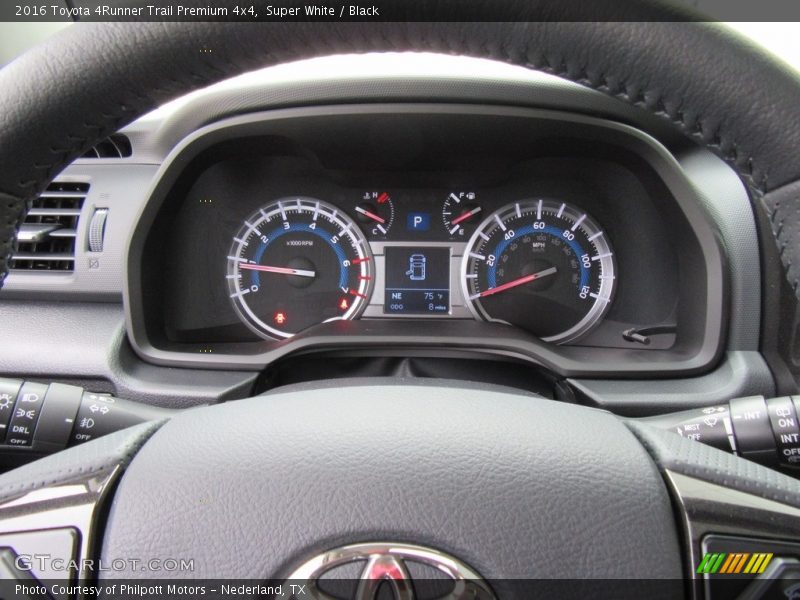 Super White / Black 2016 Toyota 4Runner Trail Premium 4x4