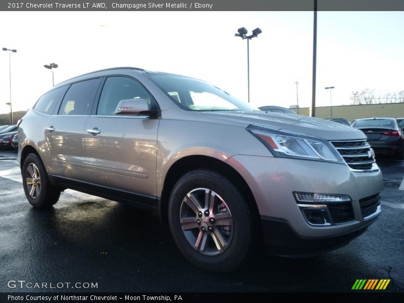 Champagne Silver Metallic / Ebony 2017 Chevrolet Traverse LT AWD