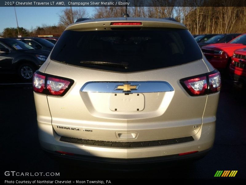 Champagne Silver Metallic / Ebony 2017 Chevrolet Traverse LT AWD