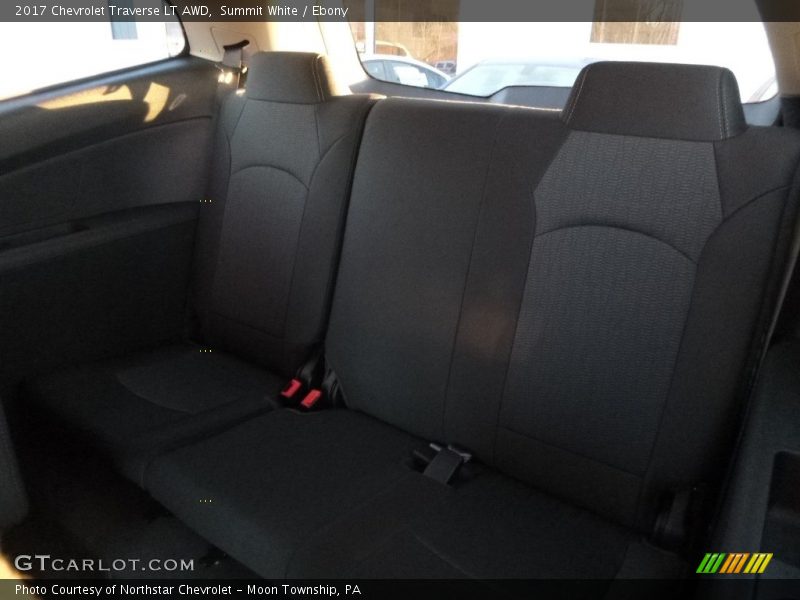 Summit White / Ebony 2017 Chevrolet Traverse LT AWD