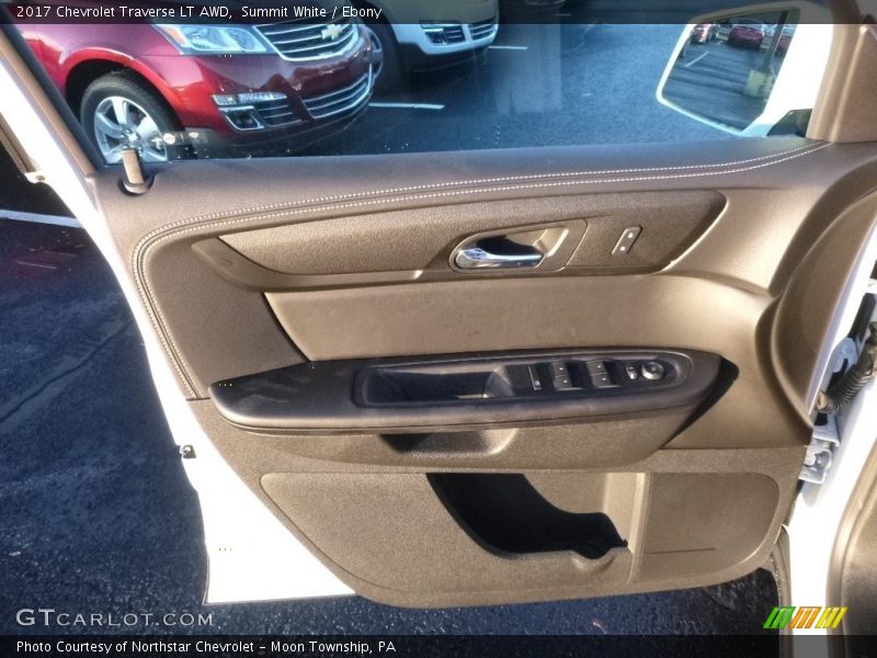 Summit White / Ebony 2017 Chevrolet Traverse LT AWD