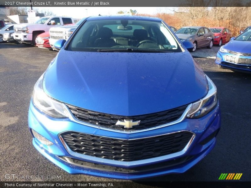 Kinetic Blue Metallic / Jet Black 2017 Chevrolet Cruze LT