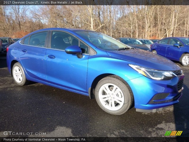 Kinetic Blue Metallic / Jet Black 2017 Chevrolet Cruze LT