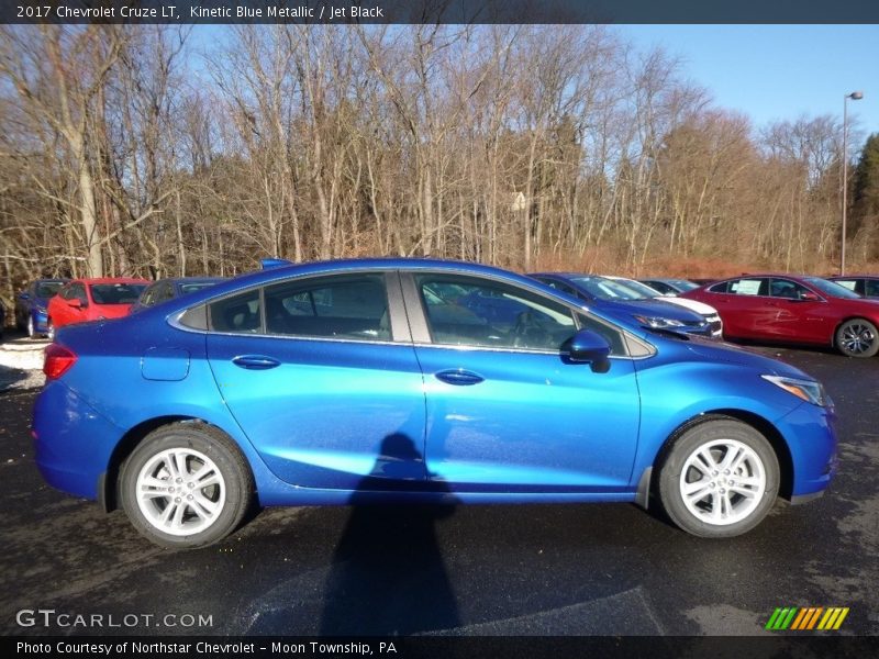 Kinetic Blue Metallic / Jet Black 2017 Chevrolet Cruze LT