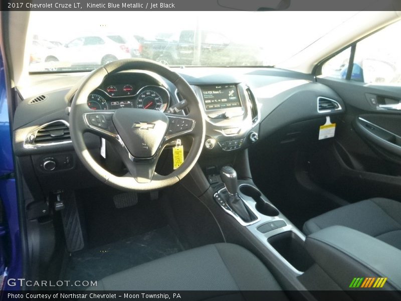 Kinetic Blue Metallic / Jet Black 2017 Chevrolet Cruze LT