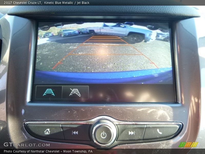 Kinetic Blue Metallic / Jet Black 2017 Chevrolet Cruze LT