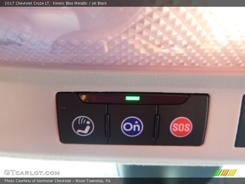 Kinetic Blue Metallic / Jet Black 2017 Chevrolet Cruze LT