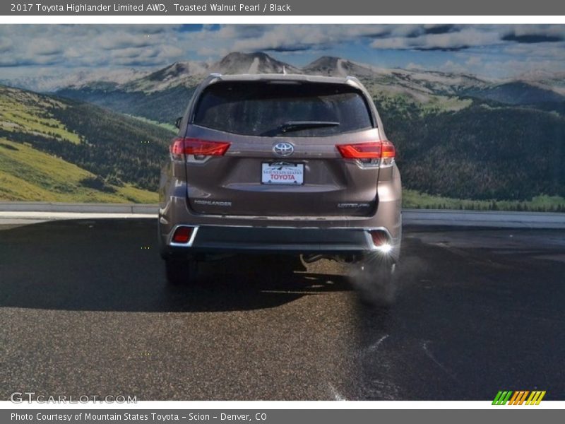 Toasted Walnut Pearl / Black 2017 Toyota Highlander Limited AWD