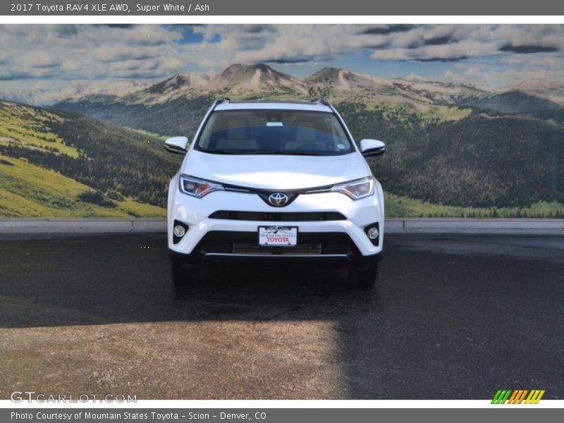 Super White / Ash 2017 Toyota RAV4 XLE AWD