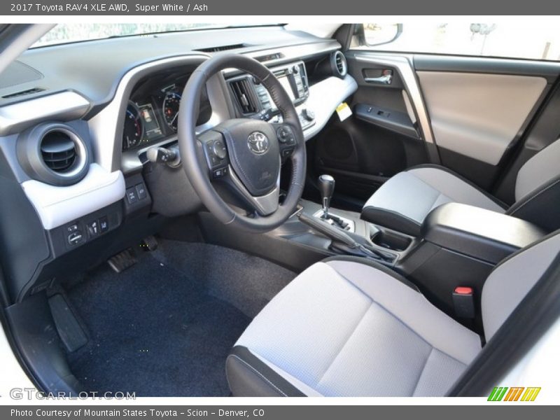 Super White / Ash 2017 Toyota RAV4 XLE AWD