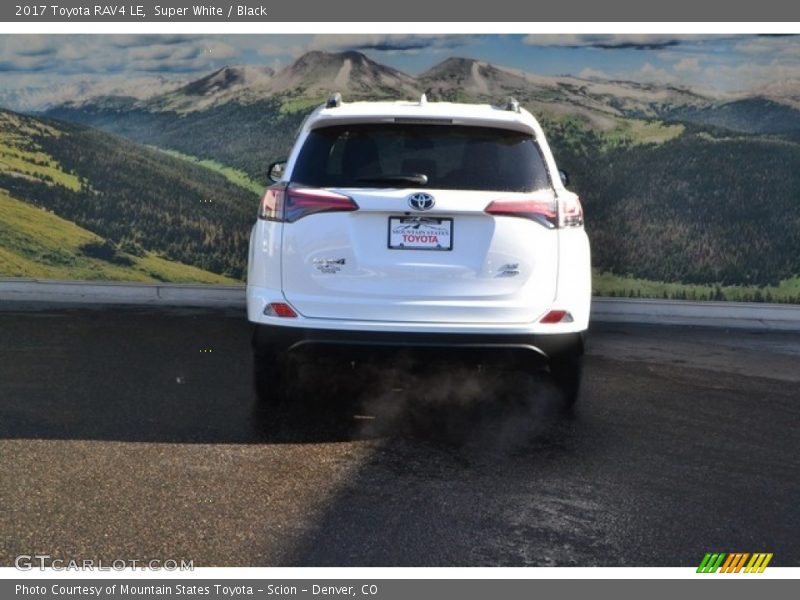 Super White / Black 2017 Toyota RAV4 LE