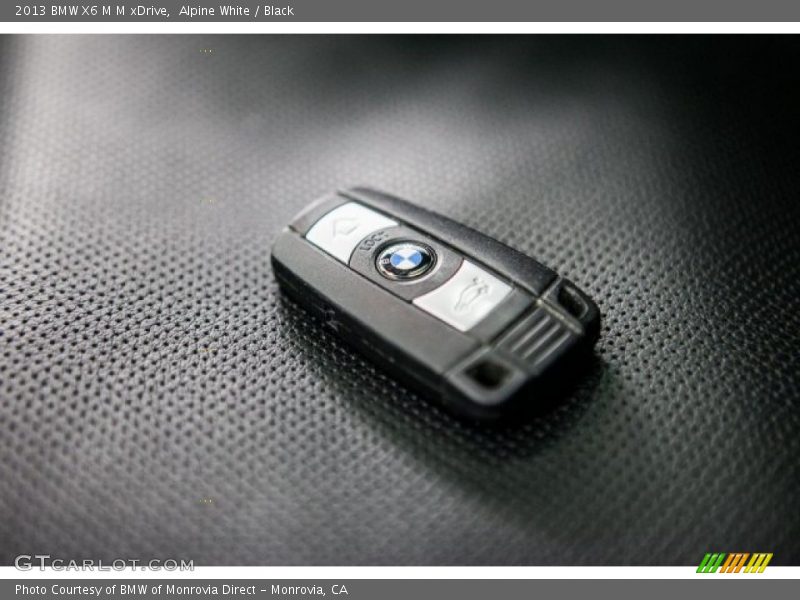 Alpine White / Black 2013 BMW X6 M M xDrive