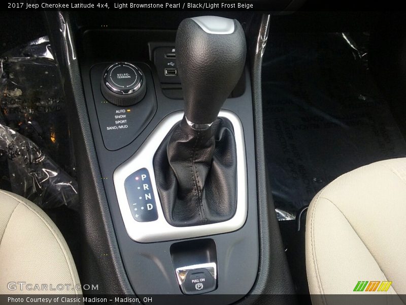 Light Brownstone Pearl / Black/Light Frost Beige 2017 Jeep Cherokee Latitude 4x4