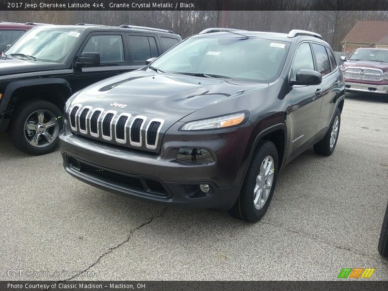 Granite Crystal Metallic / Black 2017 Jeep Cherokee Latitude 4x4