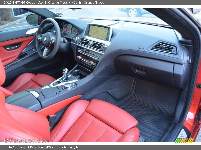 Front Seat of 2015 M6 Coupe