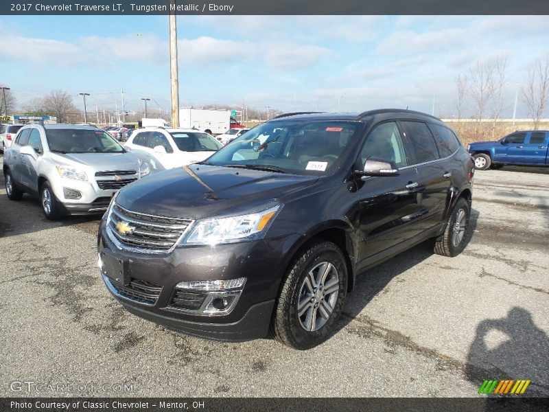 Tungsten Metallic / Ebony 2017 Chevrolet Traverse LT