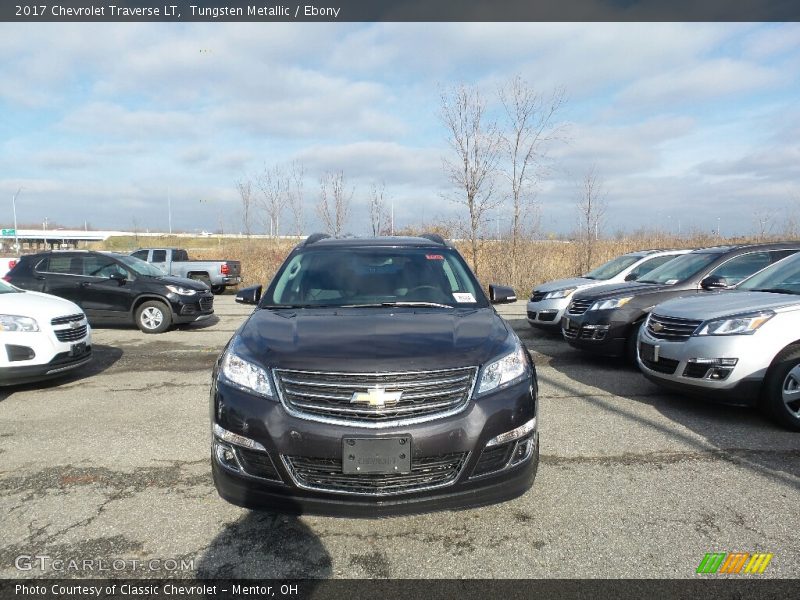 Tungsten Metallic / Ebony 2017 Chevrolet Traverse LT