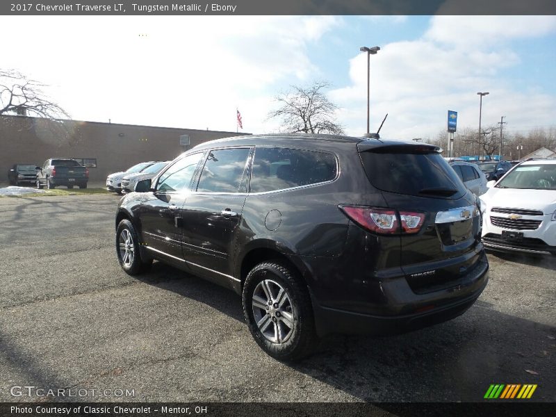 Tungsten Metallic / Ebony 2017 Chevrolet Traverse LT
