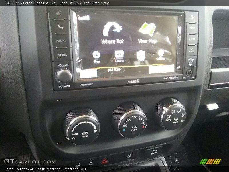 Bright White / Dark Slate Gray 2017 Jeep Patriot Latitude 4x4