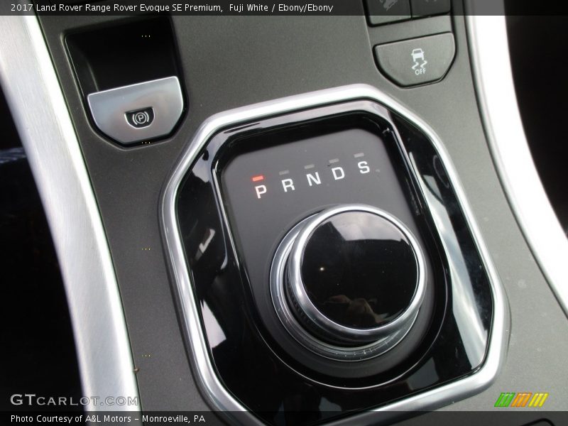 Fuji White / Ebony/Ebony 2017 Land Rover Range Rover Evoque SE Premium