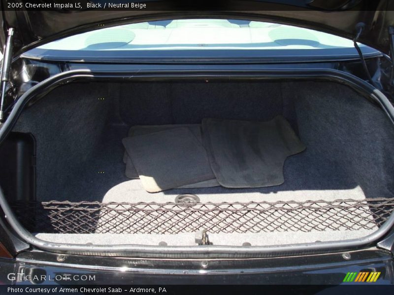 Black / Neutral Beige 2005 Chevrolet Impala LS