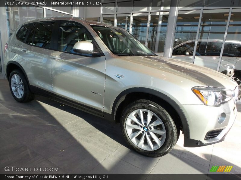 Front 3/4 View of 2017 X3 xDrive28i