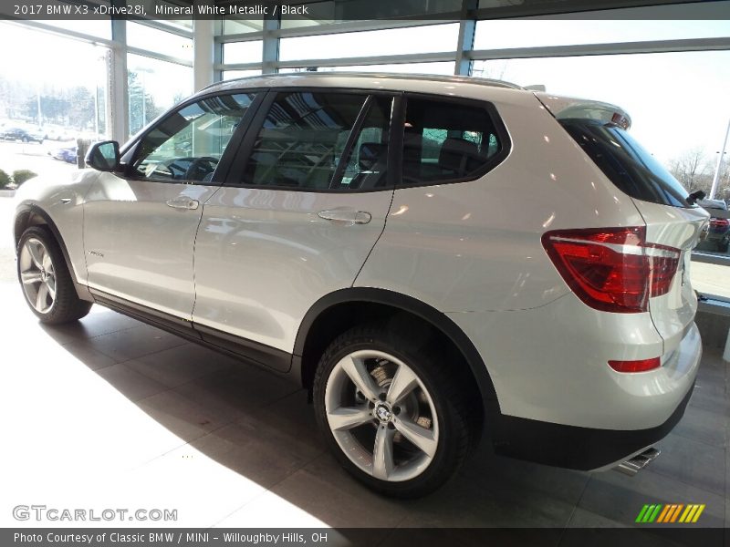 Mineral White Metallic / Black 2017 BMW X3 xDrive28i