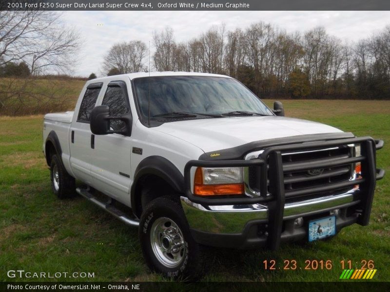 Oxford White / Medium Graphite 2001 Ford F250 Super Duty Lariat Super Crew 4x4