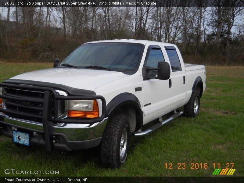 Oxford White / Medium Graphite 2001 Ford F250 Super Duty Lariat Super Crew 4x4