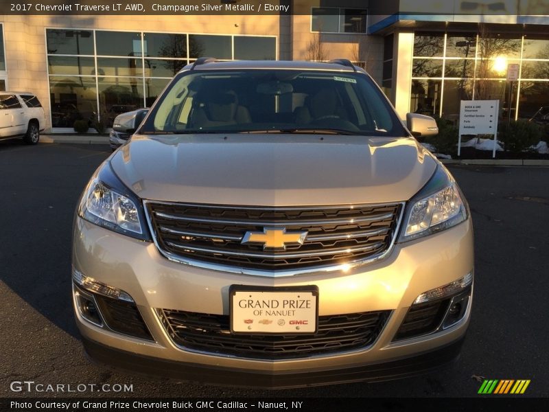 Champagne Silver Metallic / Ebony 2017 Chevrolet Traverse LT AWD