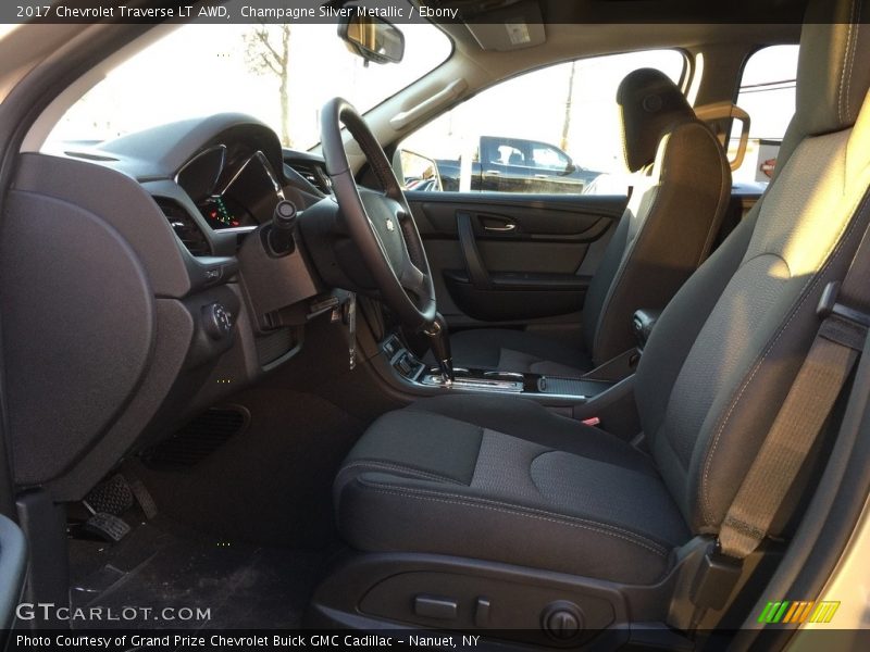 Champagne Silver Metallic / Ebony 2017 Chevrolet Traverse LT AWD