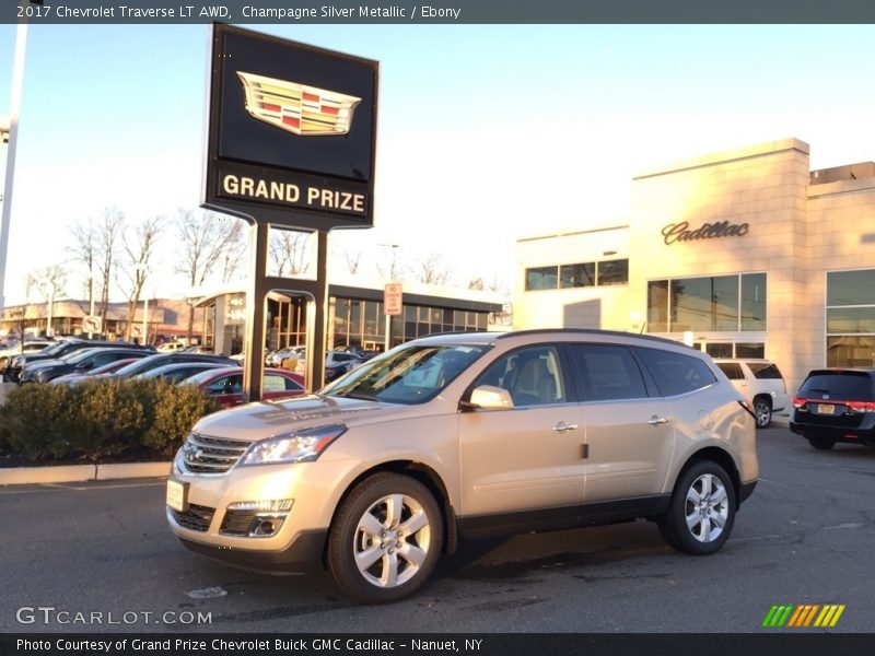 Champagne Silver Metallic / Ebony 2017 Chevrolet Traverse LT AWD