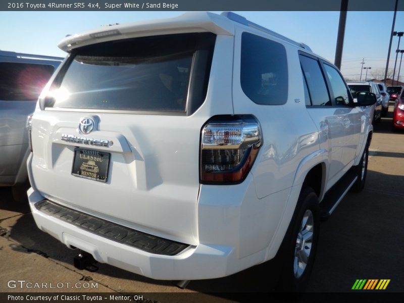 Super White / Sand Beige 2016 Toyota 4Runner SR5 4x4