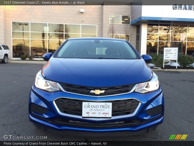 Kinetic Blue Metallic / Jet Black 2017 Chevrolet Cruze LT