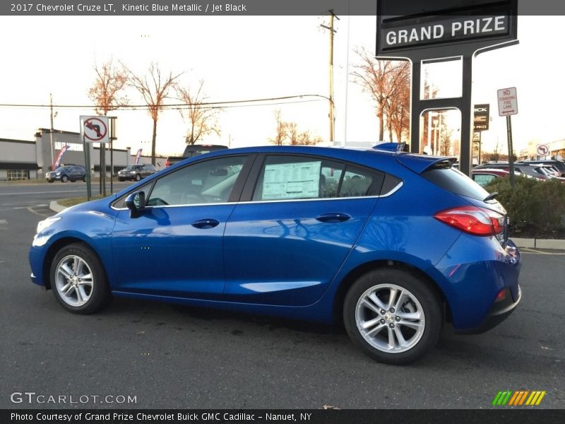 Kinetic Blue Metallic / Jet Black 2017 Chevrolet Cruze LT