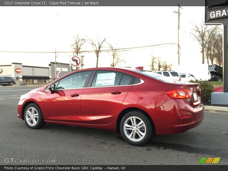 Cajun Red Tintcoat / Jet Black 2017 Chevrolet Cruze LT