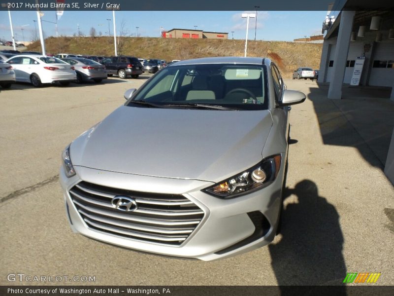 Silver / Gray 2017 Hyundai Elantra SE