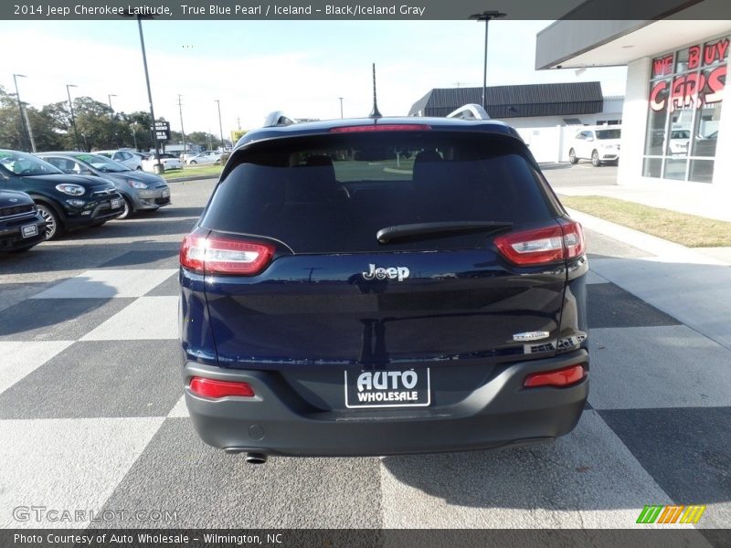 True Blue Pearl / Iceland - Black/Iceland Gray 2014 Jeep Cherokee Latitude