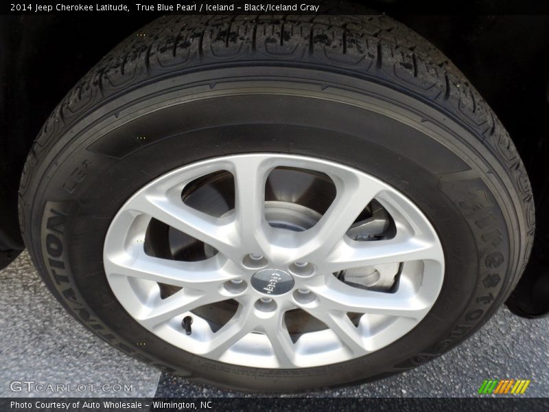 True Blue Pearl / Iceland - Black/Iceland Gray 2014 Jeep Cherokee Latitude
