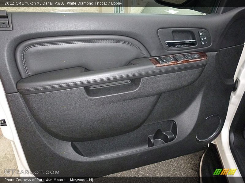 White Diamond Tricoat / Ebony 2012 GMC Yukon XL Denali AWD