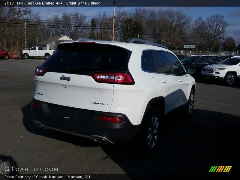 Bright White / Black 2017 Jeep Cherokee Limited 4x4