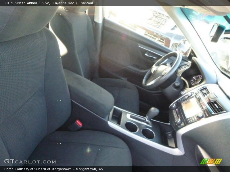 Cayenne Red / Charcoal 2015 Nissan Altima 2.5 SV