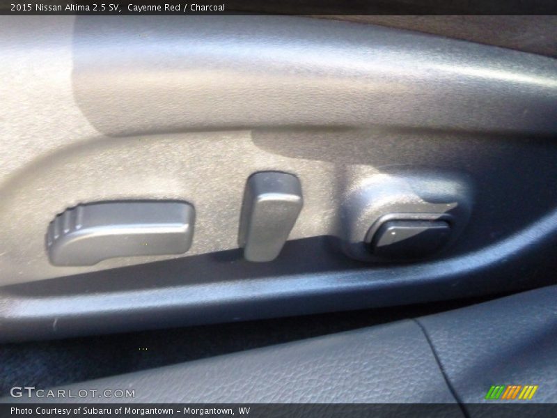 Cayenne Red / Charcoal 2015 Nissan Altima 2.5 SV