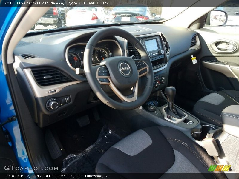  2017 Cherokee Altitude 4x4 Black Interior