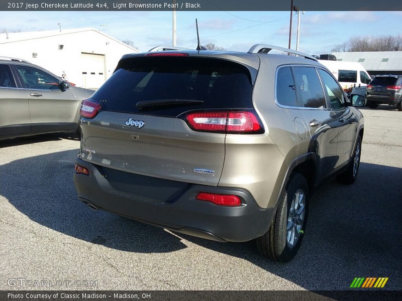 Light Brownstone Pearl / Black 2017 Jeep Cherokee Latitude 4x4
