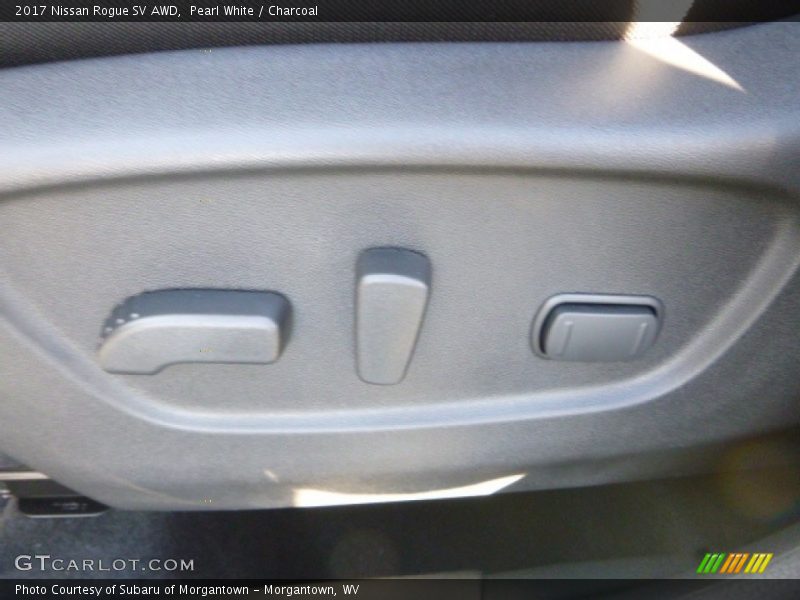 Pearl White / Charcoal 2017 Nissan Rogue SV AWD