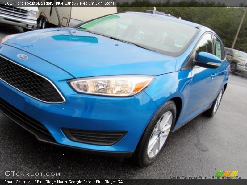Blue Candy / Medium Light Stone 2017 Ford Focus SE Sedan