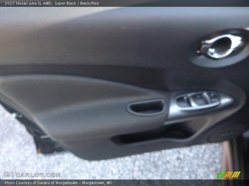 Super Black / Black/Red 2017 Nissan Juke SL AWD