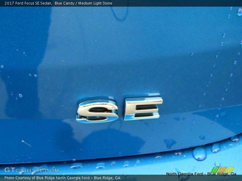 Blue Candy / Medium Light Stone 2017 Ford Focus SE Sedan